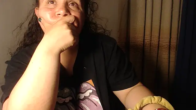 XXX chat uživo modela agathamiller01