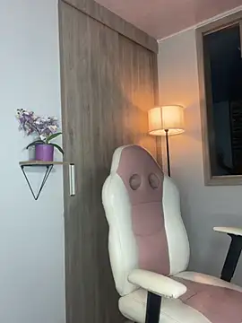 Vanesa_novvoa's Live Chat Room