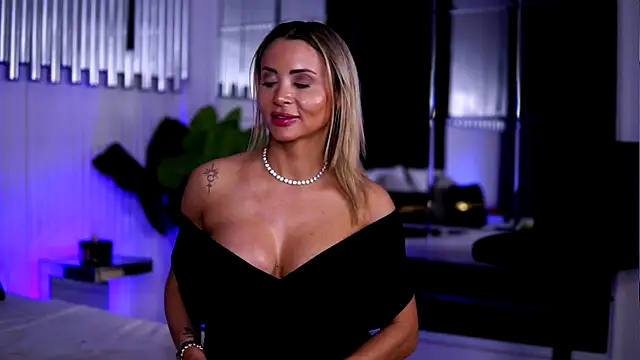 CelesteArden's Webcam Show