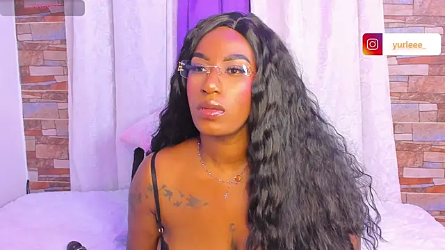 Brandy_brown_ লাইভ XXX চ্যাট