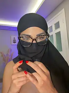 Amberonee31 – Naživo XXX chat