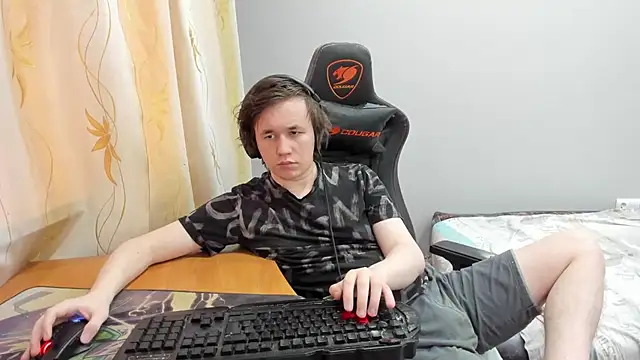 iliaskrislove's Live Sex Cam Show