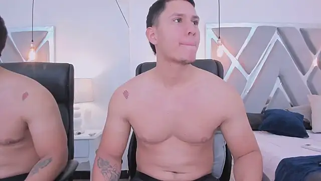 Chriss_Diamond Webcamshow