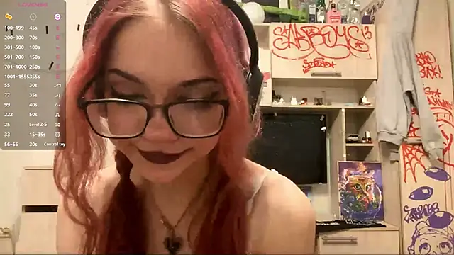 RedHeadCat's Live XXX Chat