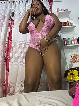 XXX chat uživo modela MonicaSex_