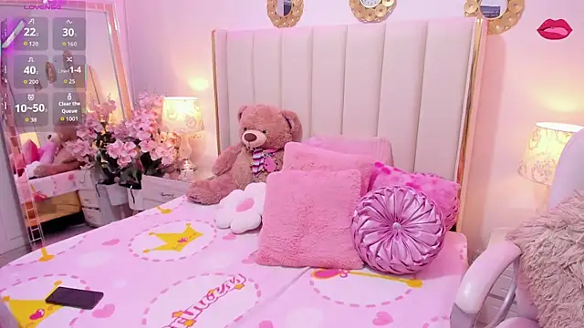 XXX chat uživo modela _NinaFox_