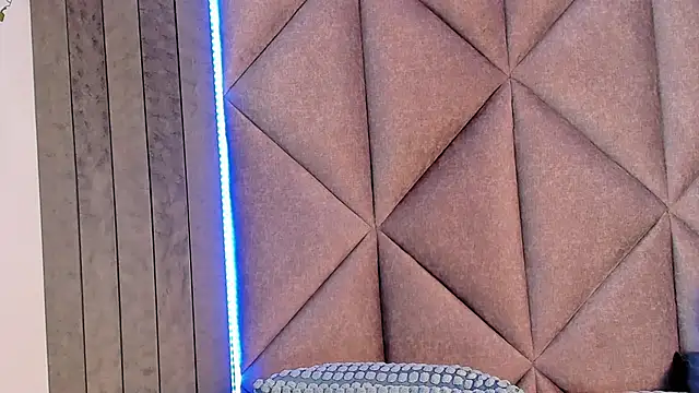 XXX chat uživo modela KatyraTaylor__