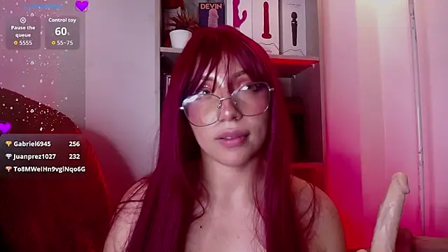 Saraa_love_ Webcamshow