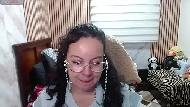 Sonialorens_ Live XXX-Chat