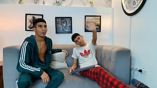 HORNY_PRETTY Obrolan Langsung XXX