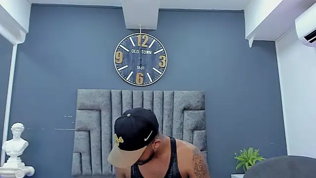 Robin_Rief webkamerás műsora