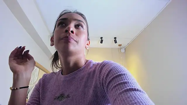 Czat XXX na żywo – NahimiThompson