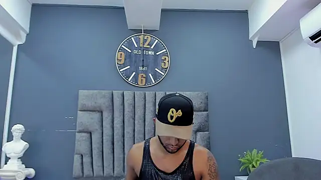 Robin_Rief élő XXX-chatje