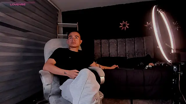 LiamDeep élő XXX-chatje