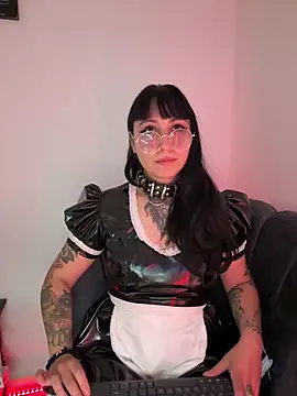 Czat XXX na żywo – Ravenna666_