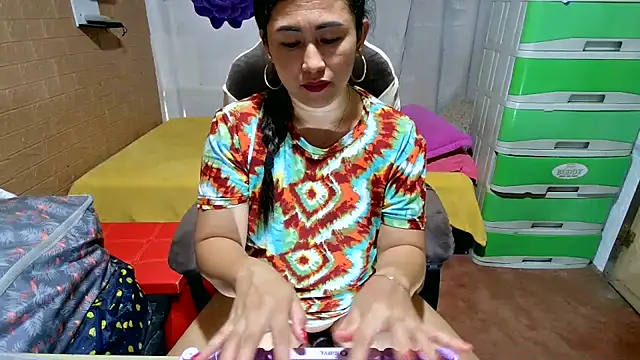 Filipina_Desire 即時 XXX 聊天