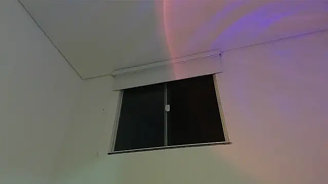 Show modela milkoffe na web-kameri