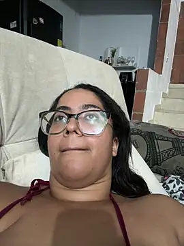 Jessyivonne Adlı Modelin Canlı XXX Sohbeti