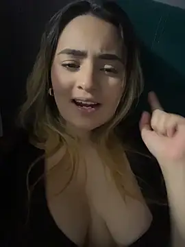 โชว์เว็บแคมของ Antonella_Julieta