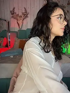 Show modela TeaseDollXXX na web-kameri