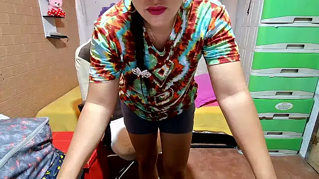 Filipina_Desire 现场XXX聊天