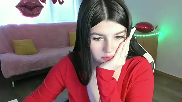 KisaModel's Live XXX Chat