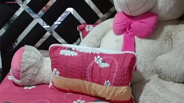 SarithaBunny's Webcam Show