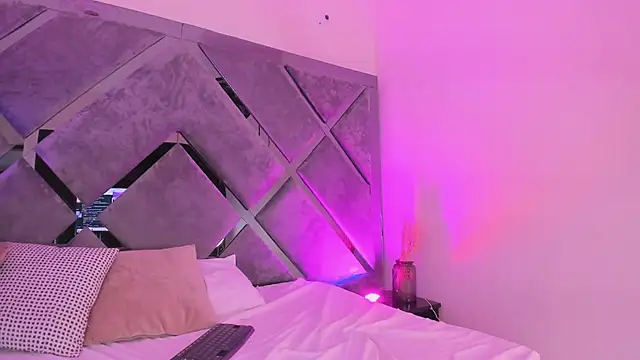 luciagray1 라이브 XXX 채팅