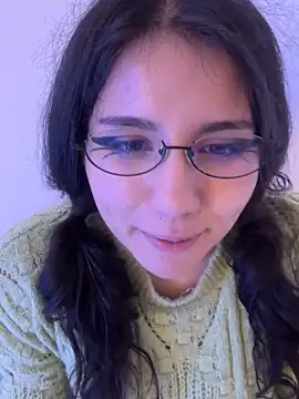 HollyPeach live XXX chat