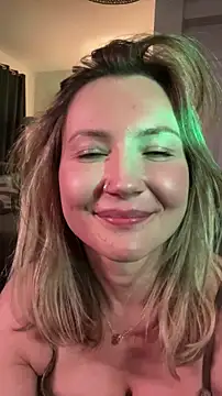 WhereisAlice Live XXX-Chat