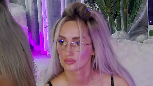 Онлайн чат XXX IsabelleEthan