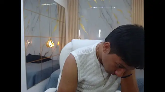 DominantBoy4 Webcam-Show