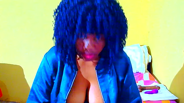 XXX chat uživo modela Augustine-Blooomxx