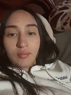 RAKEL37 লাইভ XXX চ্যাট