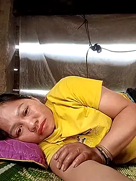 Phiphi135 网络视讯表演