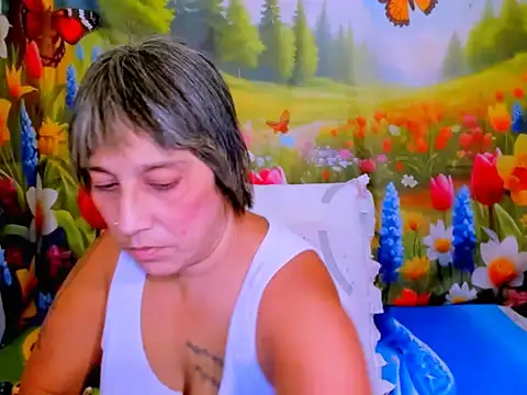 indianroxy's Live XXX Chat