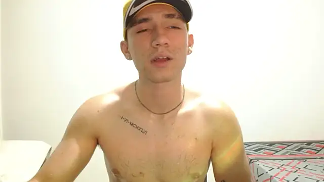 ChicoMaloFfF live XXX chat