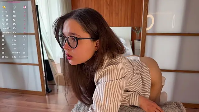 Chat XXX en directo de PlumyBun