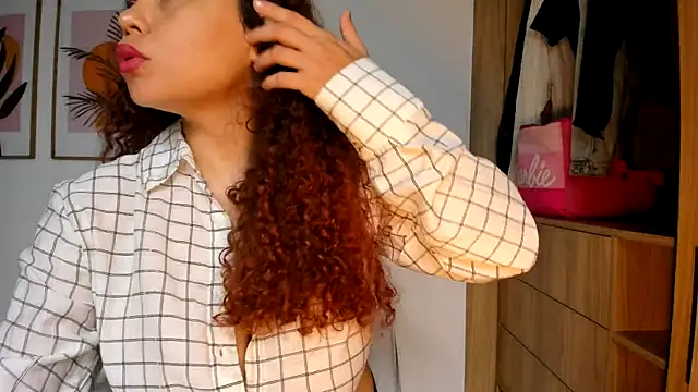 Bloom_Noor: απευθείας συνομιλία ΧΧΧ