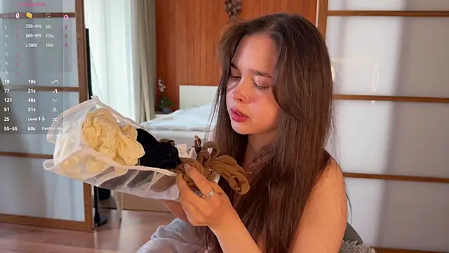 Chat +18 de PlumyBun ao vivo