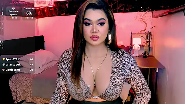 asiankatyhuge webcam show