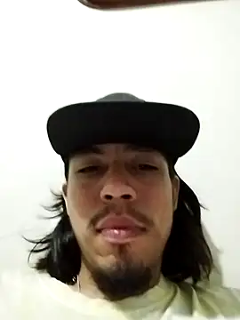 AlexAlejandro13 网络视讯表演