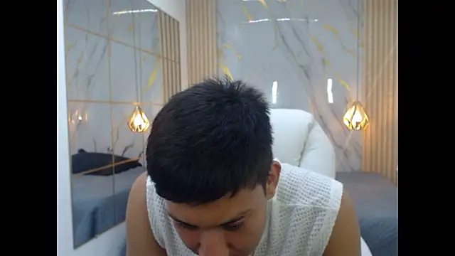 DominantBoy4 Webcam show