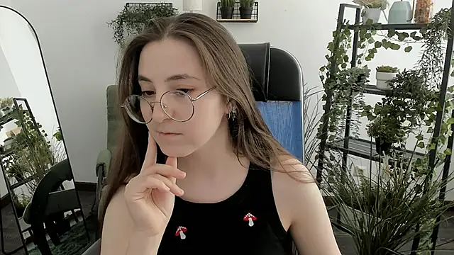 VirtuallVoyantn Live XXX chat