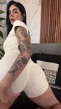 Chatroom XXX en direct de AliceRitter