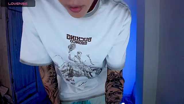 دردشة tylernova الجنسية المباشرة