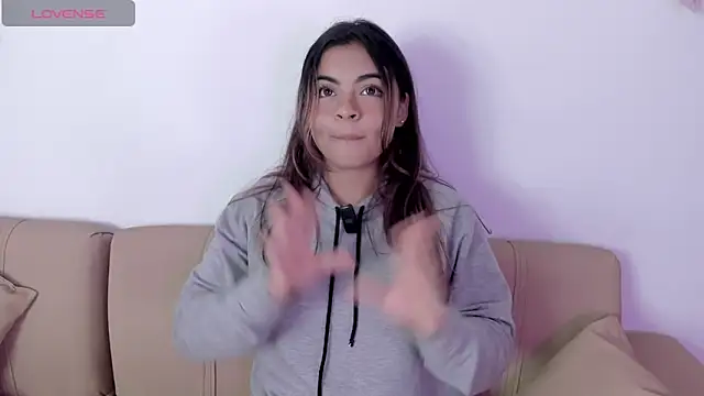 دردشة valy_shyness الجنسية المباشرة