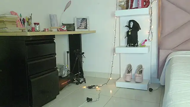 Chatroom XXX en direct de eva_sin18