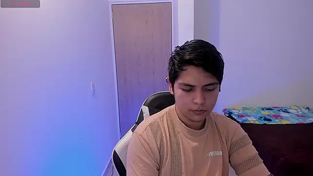 Asta_YunoXXX: απευθείας συνομιλία ΧΧΧ