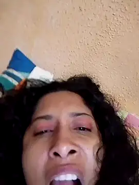 Chat +18 de hotaniani ao vivo